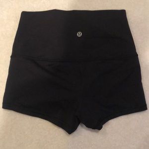 Lululemon Wunder Under Shorts